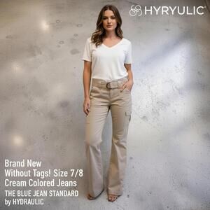 Hydraulic Cream Colored Jeans with Belt Size 7/8